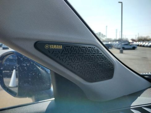 New 2026 Mitsubishi Outlander SE image 21