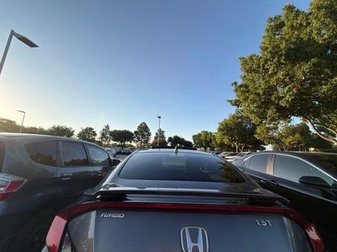 Used 2016 Honda Civic EX-T image 2