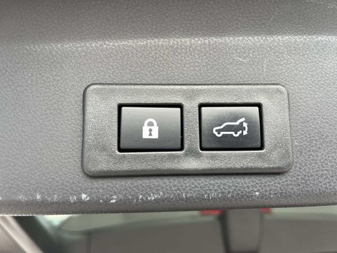 Used 2024 Subaru Ascent Touring AWD/4WD image 22