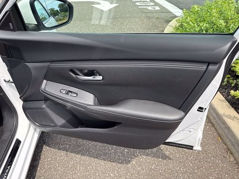 Certified 2025 Nissan Sentra SV FWD image 27