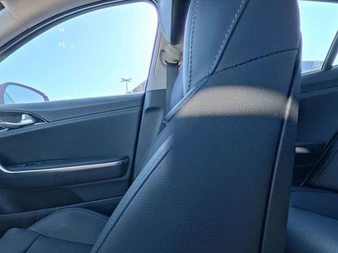 Used 2019 Kia Stinger Premium image 27