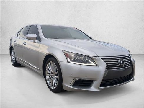 Used 2017 Lexus LS 460 LS 460 image 3