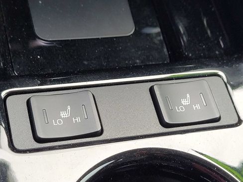 Used 2020 Toyota Prius Prime XLE w/ Carpet Mat Package FWD image 23