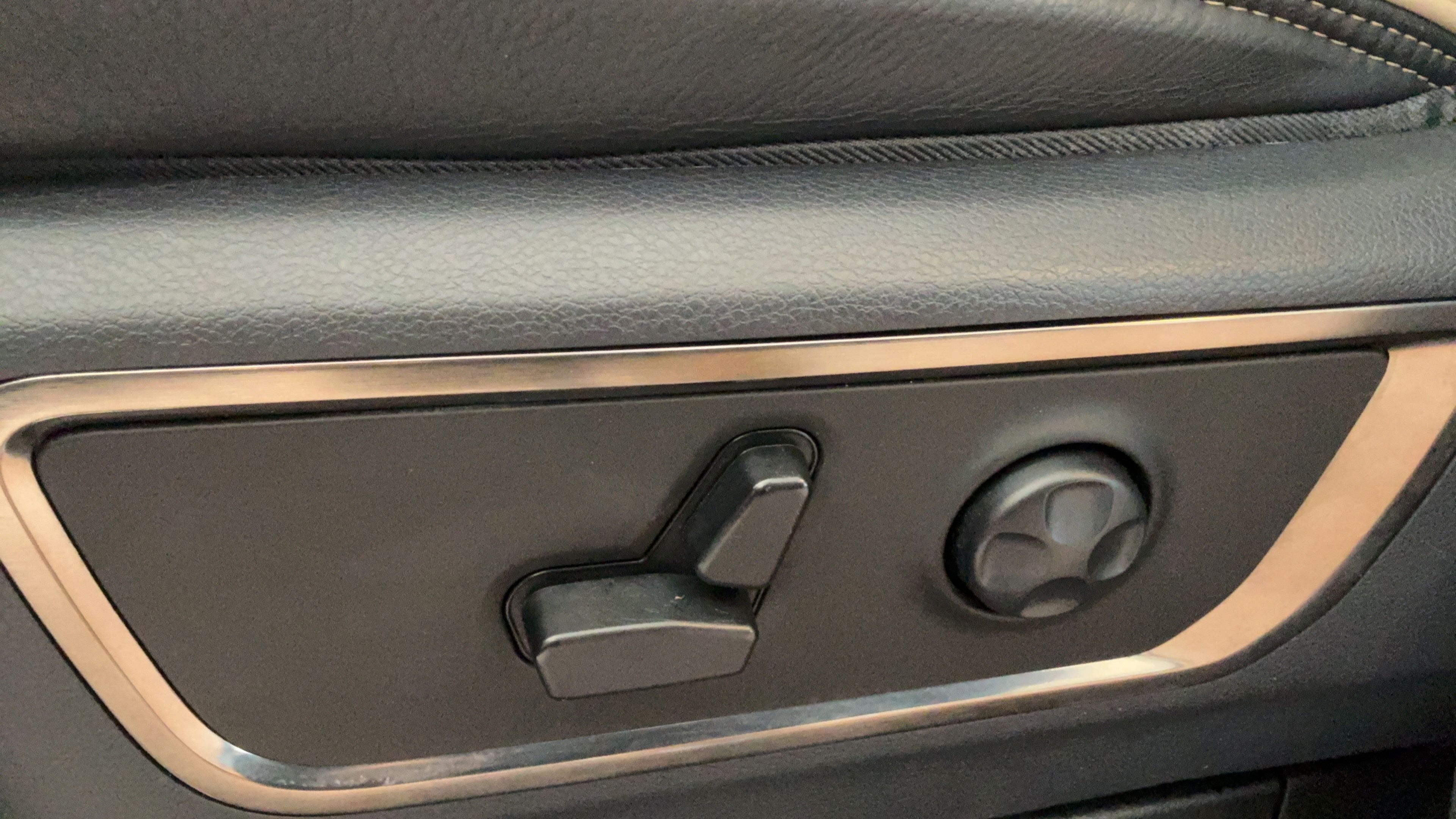 Used 2019 RAM 1500 Limited AWD/4WD image 25