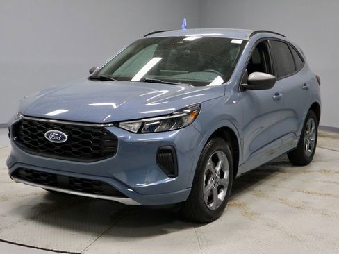 Certified 2024 Ford Escape ST-Line w/ Tech Pack #1 AWD/4WD image 8