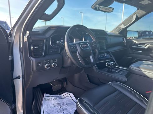Used 2024 GMC Sierra 1500 AT4X image 14
