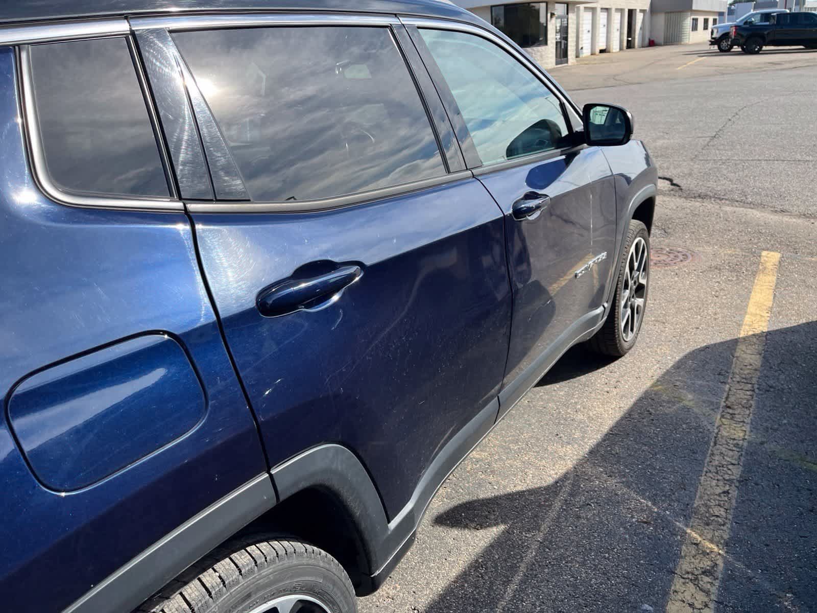 Used 2018 Jeep Compass Limited w/ Safe & Security Group AWD/4WD image 16