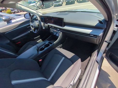 Used 2025 Hyundai Sonata SEL FWD image 27