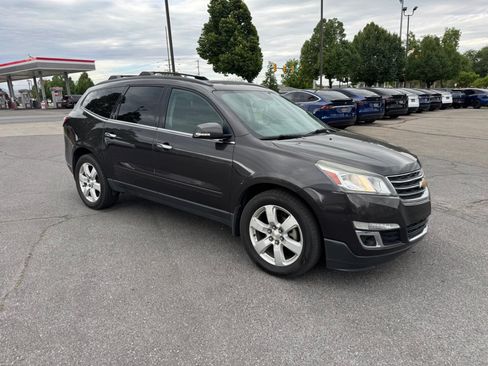 Used 2017 Chevrolet Traverse LT w/ True North Edition AWD/4WD image 7