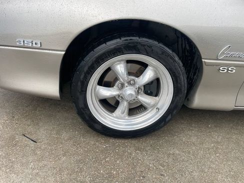 Used 2002 Chevrolet Camaro Z28 w/ SS Performance/Appearance Pkg RWD image 28