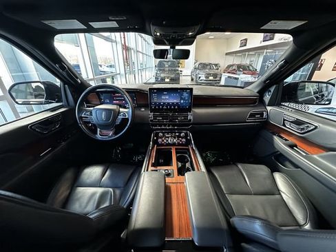 Certified 2024 Lincoln Navigator Reserve image 15