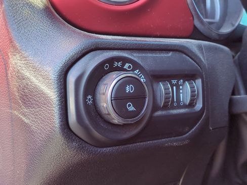 Used 2022 Jeep Gladiator Rubicon image 17