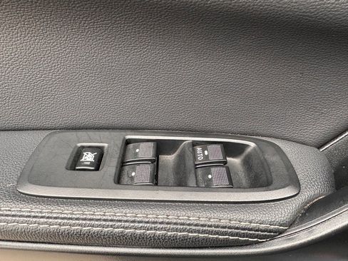 Used 2023 Ford Ranger Lariat w/ Tremor Off-Road Package image 16