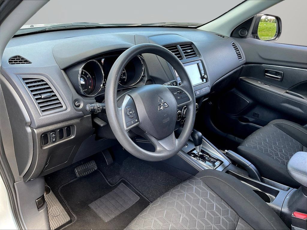 Used 2024 Mitsubishi Outlander Sport AWD image 17