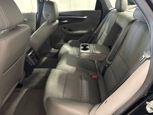Used 2018 Chevrolet Impala LT w/ LT Convenience Package FWD image 35