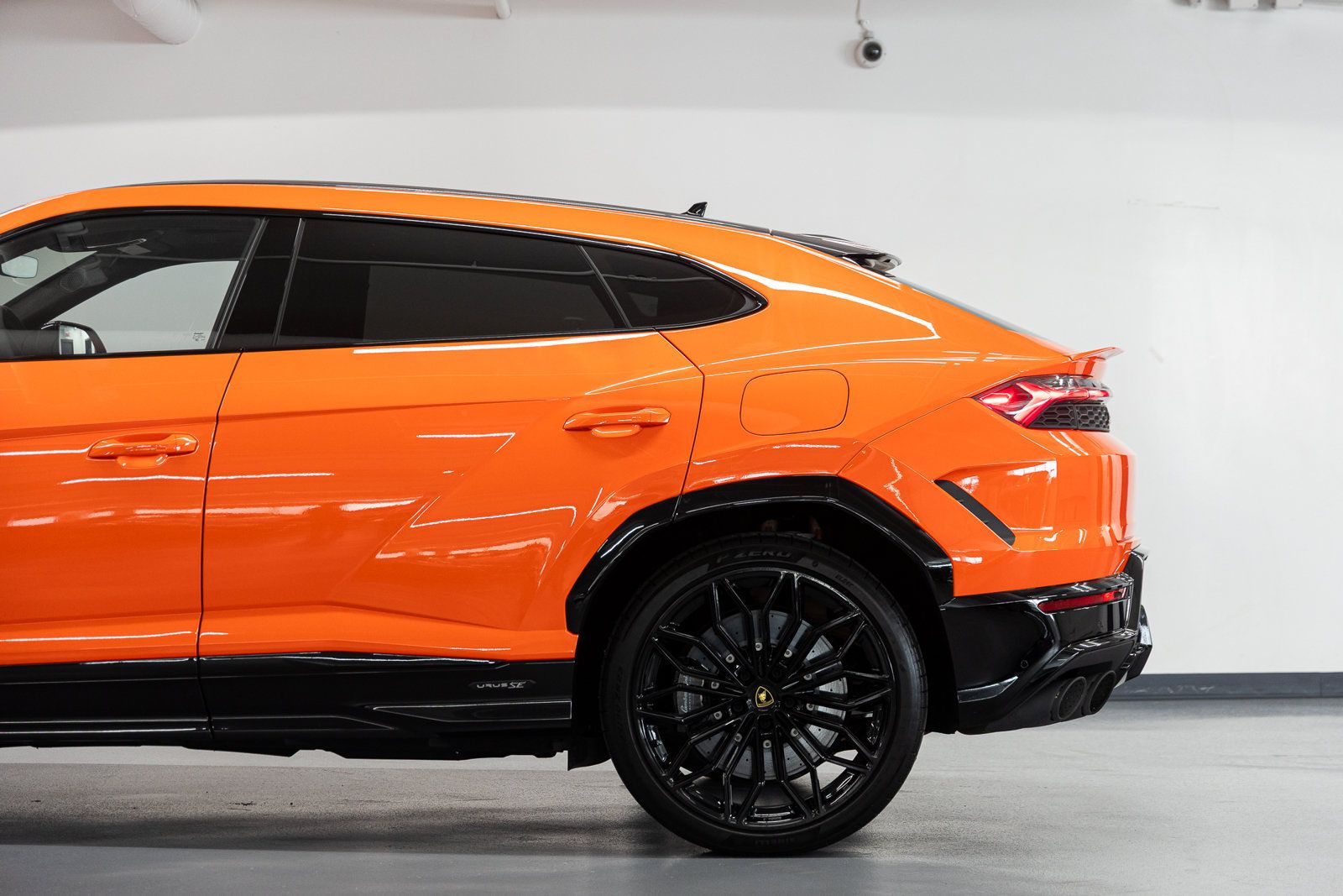 Used 2025 Lamborghini Urus S AWD/4WD image 17