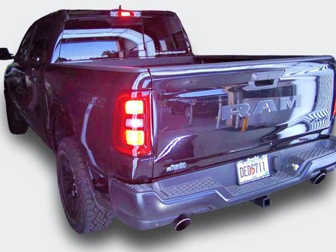 Used 2026 RAM 1500 Warlock AWD/4WD image 3