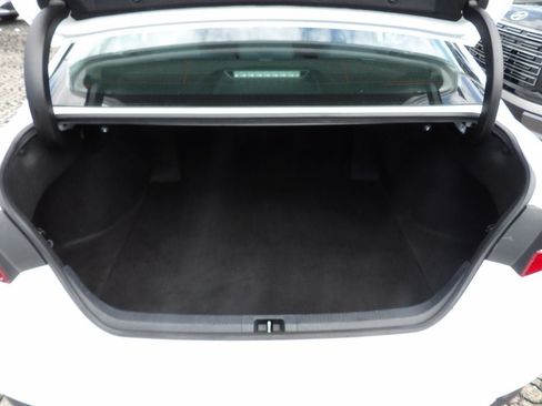 Used 2020 Toyota Camry LE FWD image 22