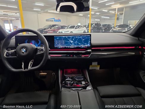 Used 2026 BMW 530i w/ M Sport Package RWD image 29