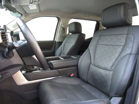 Used 2024 Toyota Tundra Limited w/ TRD Off-Road Package AWD/4WD image 14