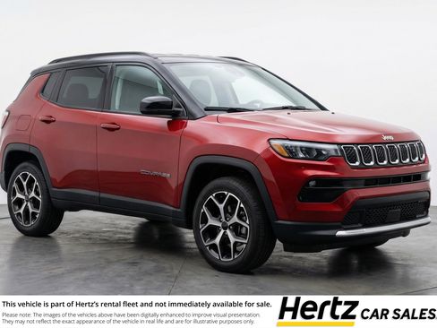 Used 2025 Jeep Compass Limited image 1