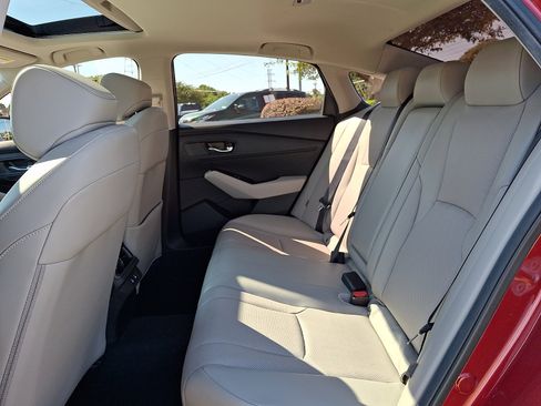 Used 2025 Honda Accord EX-L image 10