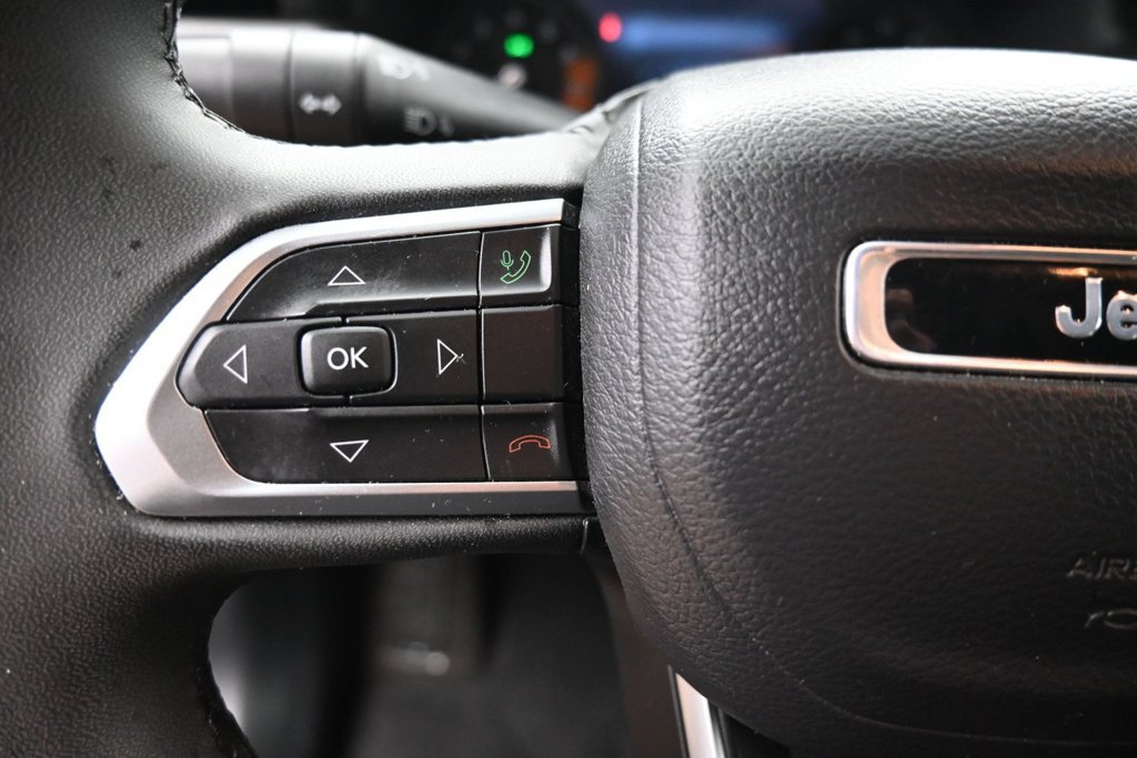 Used 2024 Jeep Compass Latitude AWD/4WD image 18