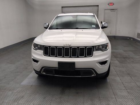 Used 2018 Jeep Grand Cherokee Limited AWD/4WD image 15