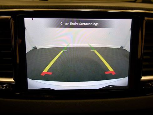 Used 2025 Chrysler Pacifica Select FWD image 23