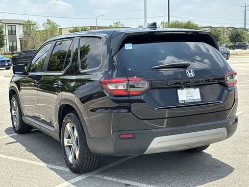Used 2025 Honda Pilot EX-L image 4