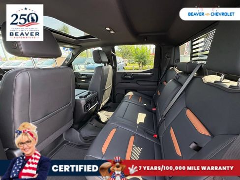Used 2025 GMC Sierra 1500 AT4 w/ AT4 Premium Package AWD/4WD image 15