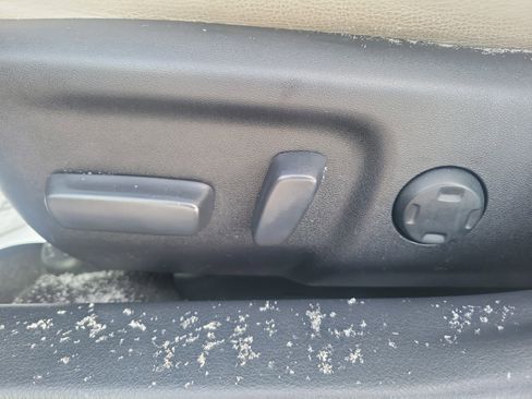 Used 2015 Toyota Avalon XLE Touring image 19