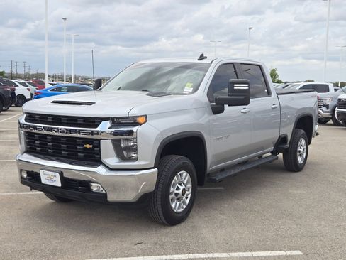 Used 2022 Chevrolet Silverado 2500 LT w/ Convenience Package image 7