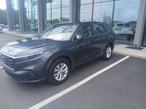 Used 2024 Honda CR-V LX image 3