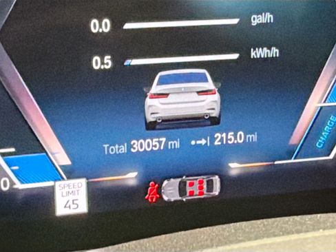 Used 2024 BMW 330e 330e iPerformance image 8