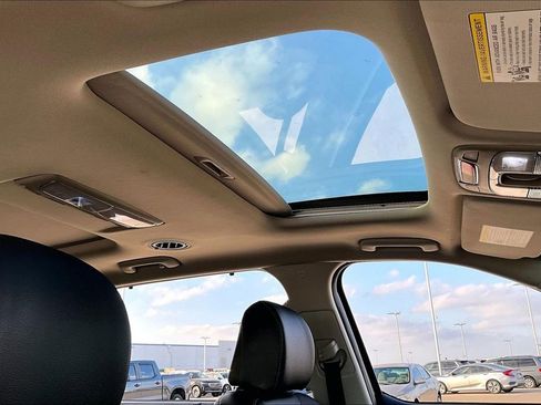 Used 2023 Kia Telluride SX image 21