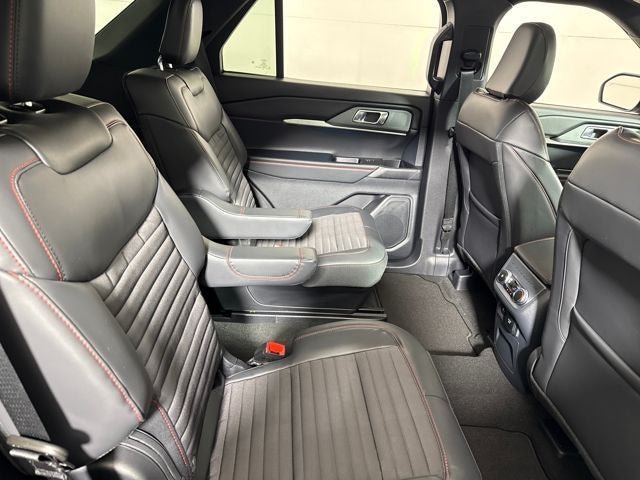New 2026 Ford Explorer ST-Line w/ ST-Line Street Pack AWD/4WD image 11