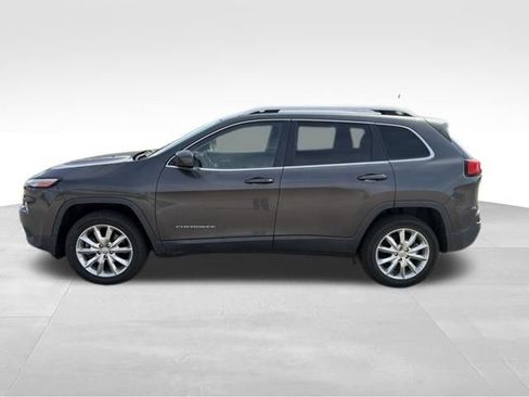 Used 2016 Jeep Cherokee Limited FWD image 6