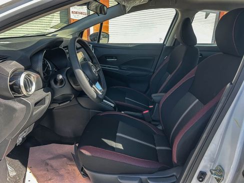 New 2025 Nissan Versa SR w/ Trunk Package image 17