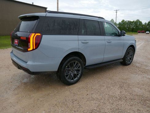 New 2026 Ford Expedition Platinum AWD/4WD image 4