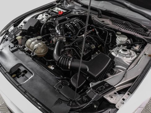 Used 2016 Ford Mustang Coupe w/ Equipment Group 051A RWD image 46