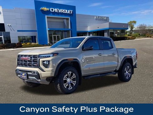 Used 2024 GMC Canyon AT4 w/ Canyon Safety Plus Package image 4