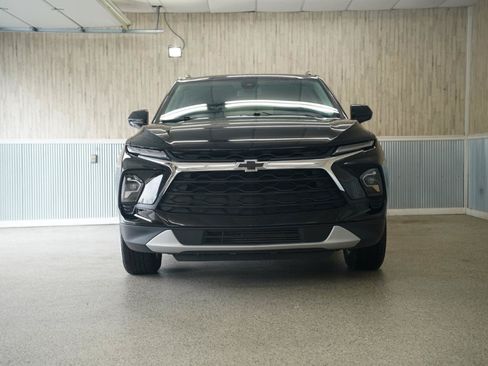Used 2024 Chevrolet Blazer LT w/ Convenience Package FWD image 2