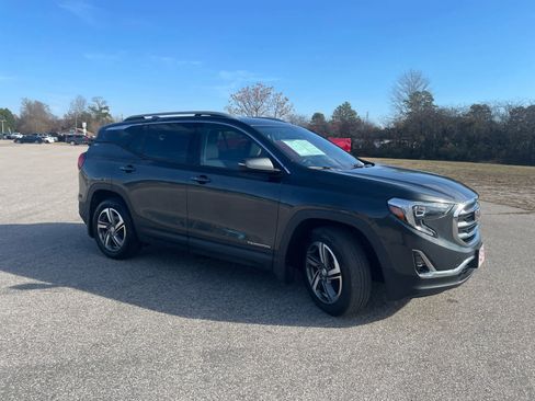 Used 2018 GMC Terrain SLT w/ Preferred Package image 11