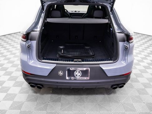 Certified 2024 Porsche Cayenne S image 32