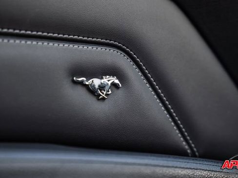 Used 2013 Ford Mustang GT Premium RWD image 70