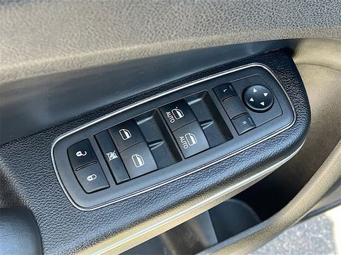 Used 2022 Chrysler 300 S w/ Comfort Group image 18