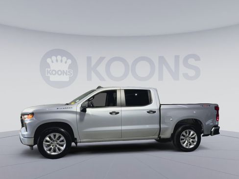 Used 2022 Chevrolet Silverado 1500 Custom AWD/4WD image 7