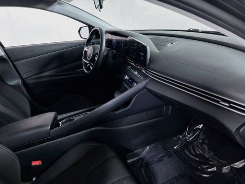 Used 2023 Hyundai Elantra SEL w/ Convenience Package FWD image 28