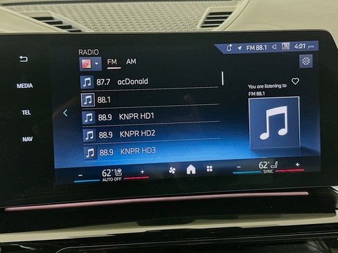 Used 2025 BMW X2 xDrive28i image 21